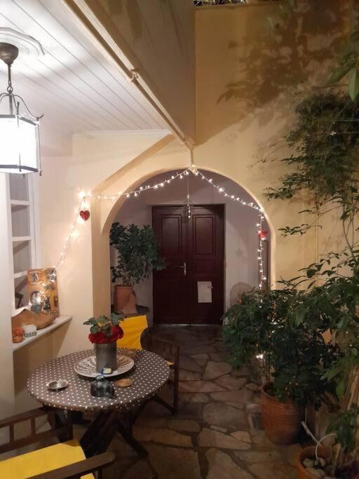 At The Foot Of Acropolis. Villa Athens Luaran gambar