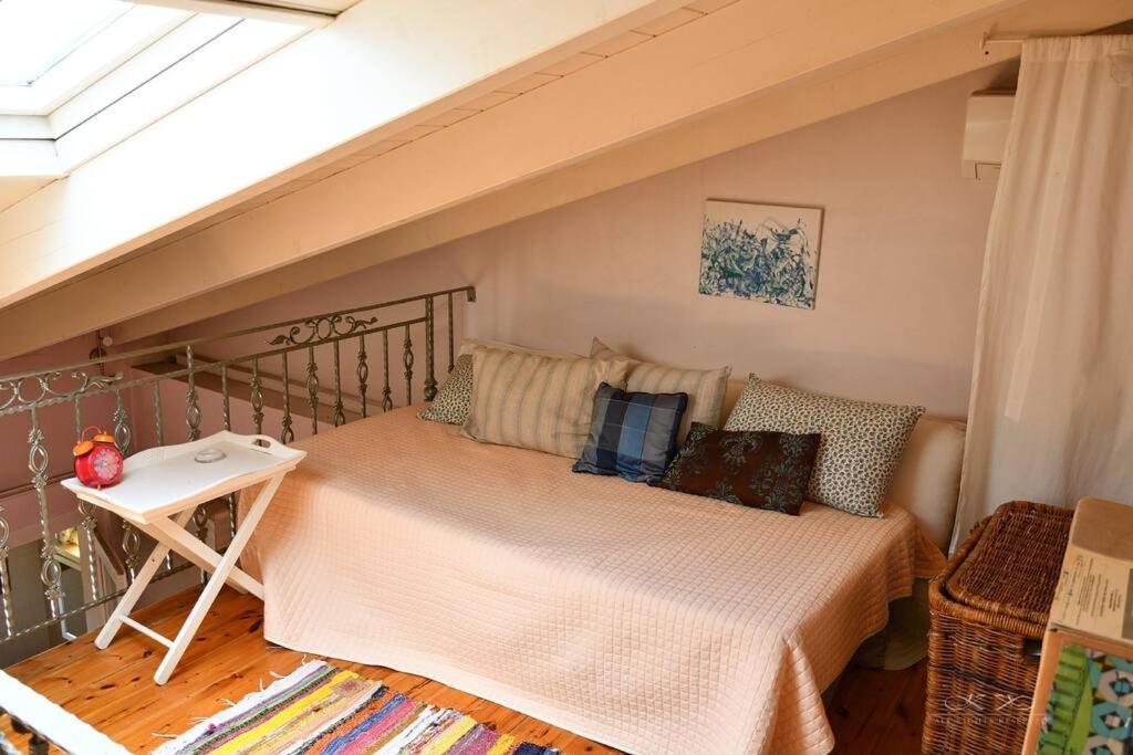 At The Foot Of Acropolis. Villa Athens Luaran gambar