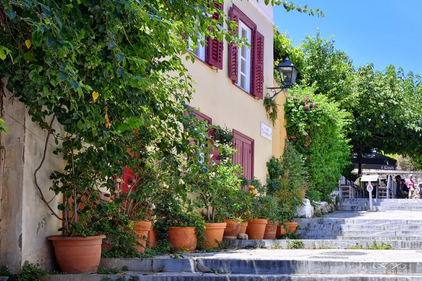 At The Foot Of Acropolis. Villa Athens Luaran gambar