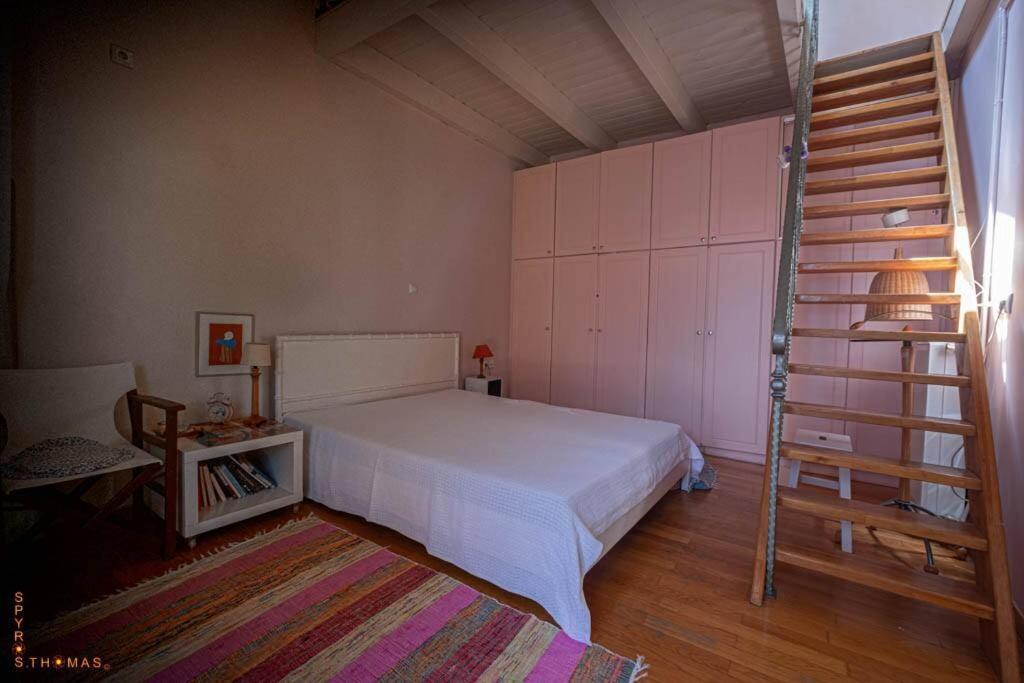 At The Foot Of Acropolis. Villa Athens Luaran gambar