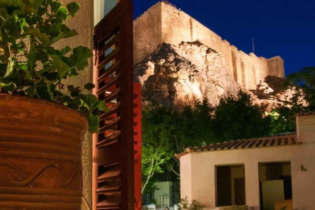 At The Foot Of Acropolis. Villa Athens Luaran gambar