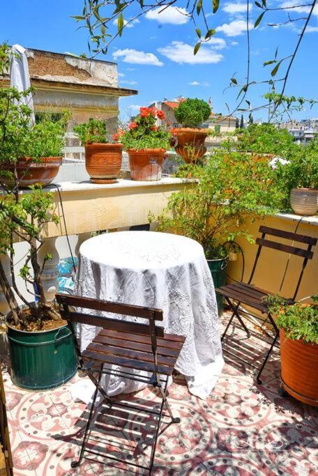 At The Foot Of Acropolis. Villa Athens Luaran gambar